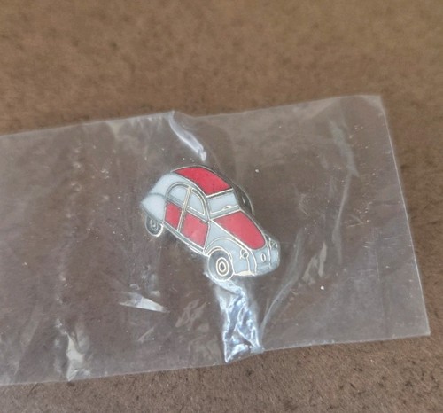 Metal enamelled badge with - enamelled,