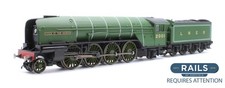 HORNBY 'OO' GAUGE R3171 LNER GREEN 2-8-2 CLASS P2 #2001 STEAM LOCOMOTIVE