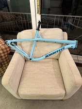 Identiti Aka Frame Size Large