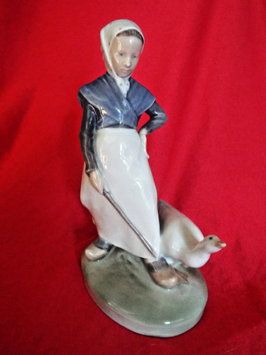 Royal copenhagen goose - royal, girl"