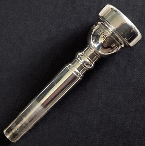 Yamaha trumpet mouthpiece - trumpet,