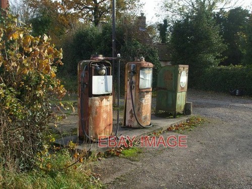 Photo old fuel pumps - photo,