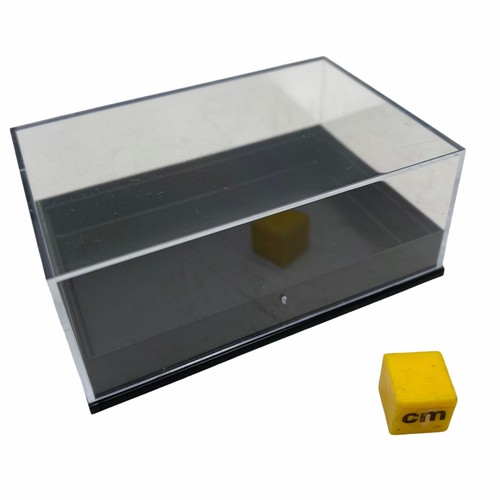 Large shallow display - shallow,