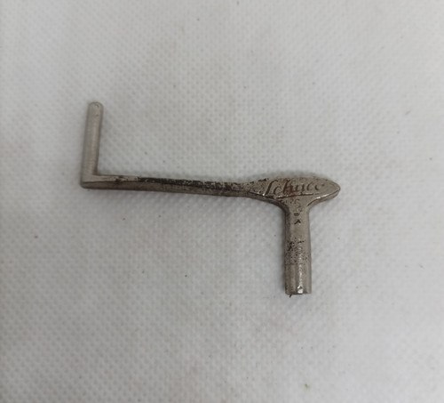 Schuco vintage clockwork key - schuco,