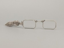 Art Deco clip on folding