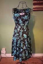 Ladies Stunning Vintage Design