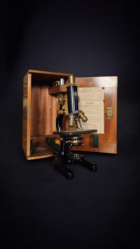 Antique prior laboratory - antique,