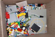 Large collection of mainly lego bricks approx 18.5kg READ DESC