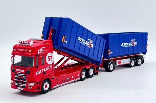Scania riged truck hooklift
