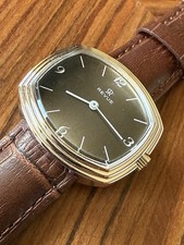 Rare Vintage Revue 1979s