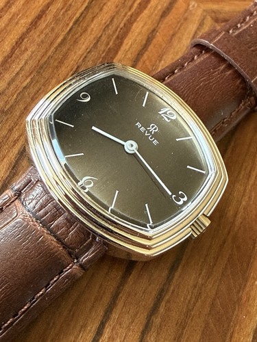 Rare vintage revue 1979s - revue,