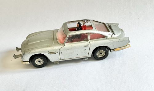 Vintage corgi 261 james - corgi, bond