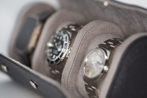 Black leather watch roll - black,