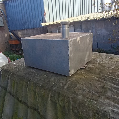 Aluminium fuel tank - aluminium,