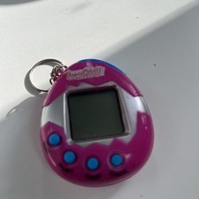TAMAGOTCHI Electronic Virtual Cyber Pet Game Console 90s Nostalgic Keyring pink