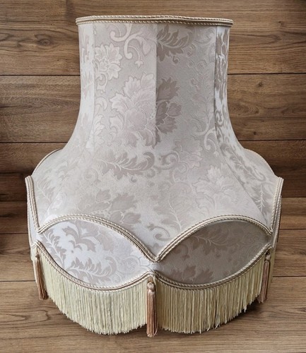 Vintage fringed ivory damask - fringed,