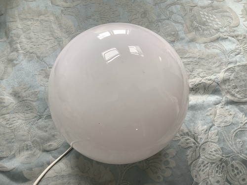 Ikea fado table - table, opaque
