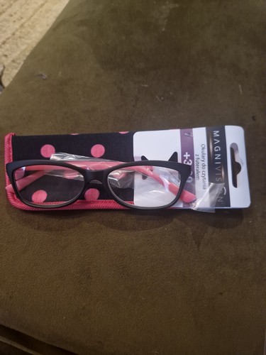 Women magnivision reading - magnivision,