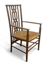 ANTIQUE ARTS AND CRAFTS