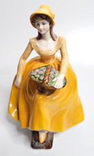 COALPORT CONSTANCE LADIES OF FASHION FIGURINE LOVELY IN PERFECT CONDITION 7 3/4"