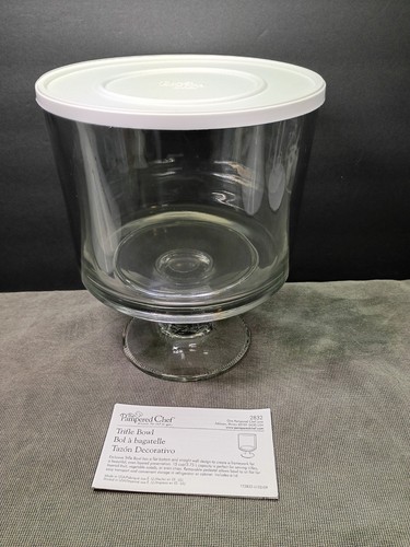 Pampered chef glass - pampered, trifle