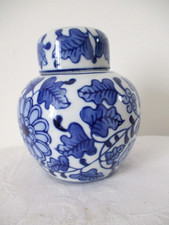 CHINESE BLUE AND WHITE GINGER