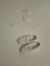 Sindy Doll 'Cinderella Shoes & Hanger' 1965 'Mam'selle' 