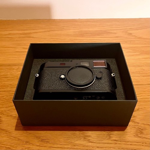 Leica black paint camera - black,
