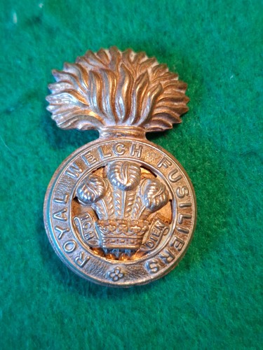 Royal welch fusiliers metal - fusiliers, bi-metal