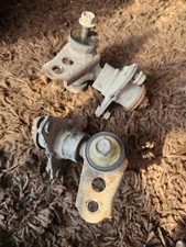 Suzuki LT50 LT 50 front steering knuckles Pair With Hubs