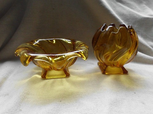 Old bagley glass equinox posy - old,