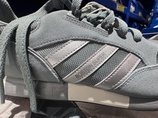 Adidas Boston Super Size 9