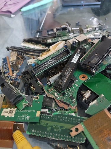 Gold recovery scrap computer - gold,