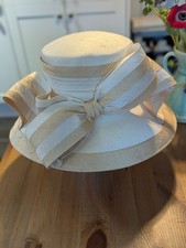 Mother the bride - mother, of