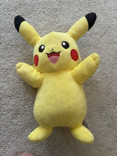 Pokémon pikachu plush - pikachu,