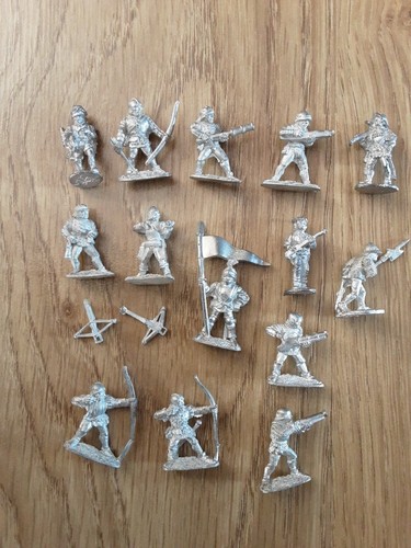Unpainted metal 28mm figures - unpainted,