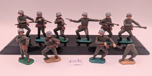 Timpo ww11 khaki soldiers - khaki,