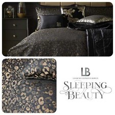 Laurence Llewelyn-Bowen ROAR