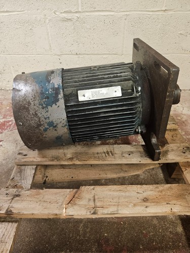 Spindle drive motor for - drive,