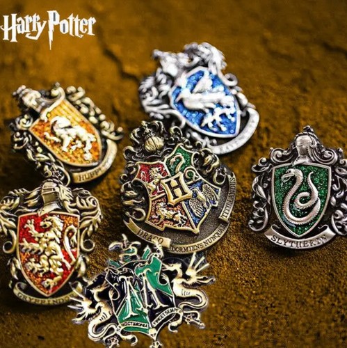 Harry potter house pin badges - harry,