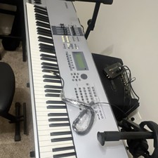 Yamaha Motif ES8 88-Key