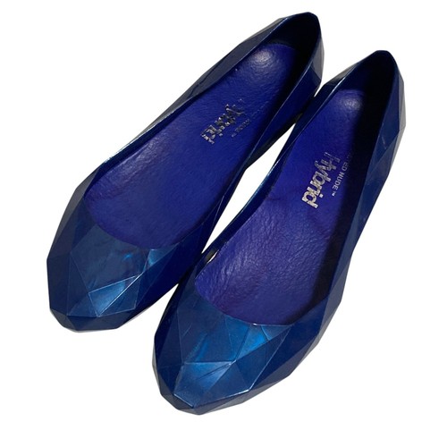 United nude geometric design - nude,