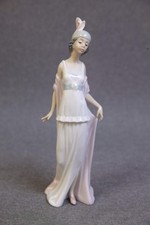 Lladro Talk of the Town