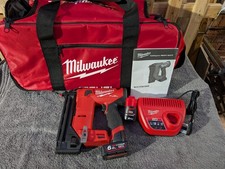 Milwaukee M12FCN18GS-202X 12V