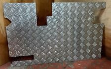LAND ROVER DEFENDER REAR END DOOR CHEQUER PLATE WITH WIPER MOTOR CUT OUT LRS1030
