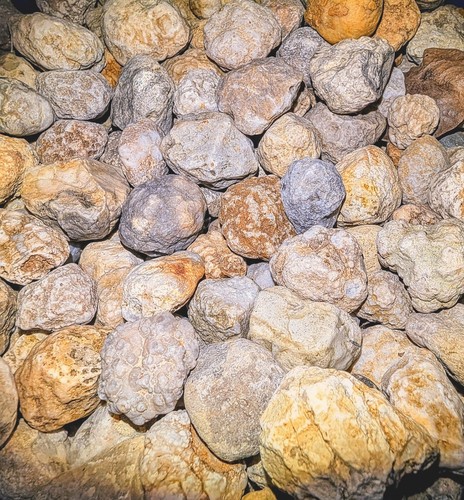 Lbs unopened mixed geodes - lbs,