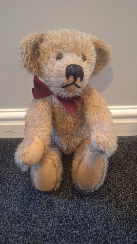 Beautiful artist teddy bear - beautiful,