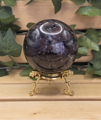 Stunning garnet crystal sphere - stunning,