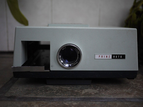 Prinz auto slide projector - auto,
