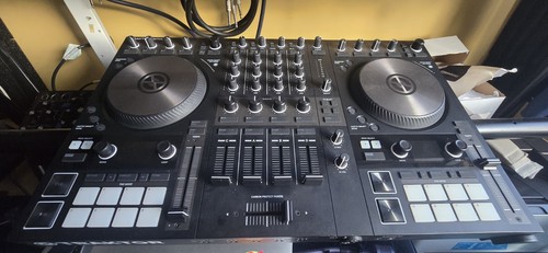 Traktor kontrol mk3 with - s4,